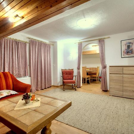 Ferienhaus Bergkristall ペットイ・アム・アールベルク 部屋 写真